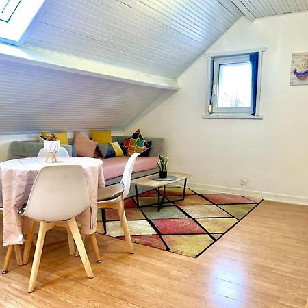T2 Cosy Et Lumineux - Proche Centre Et Commodites Saint-Quentin  Exterior photo