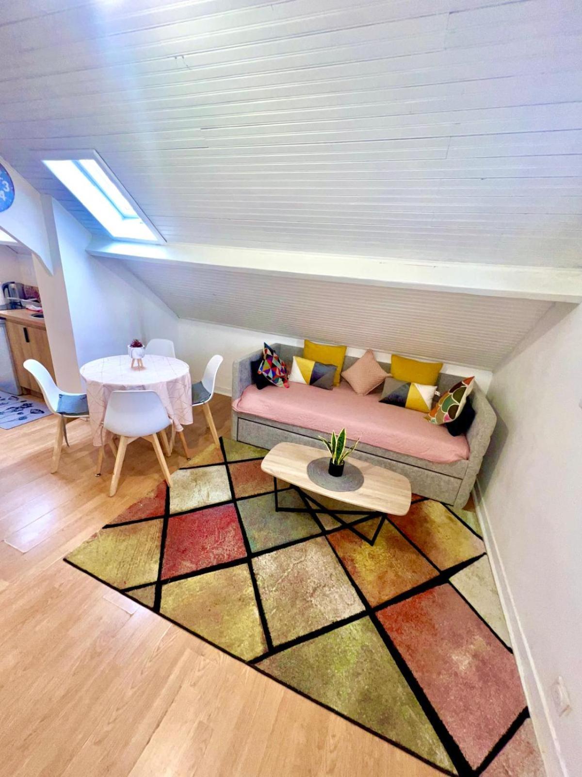 T2 Cosy Et Lumineux - Proche Centre Et Commodites Saint-Quentin  Exterior photo